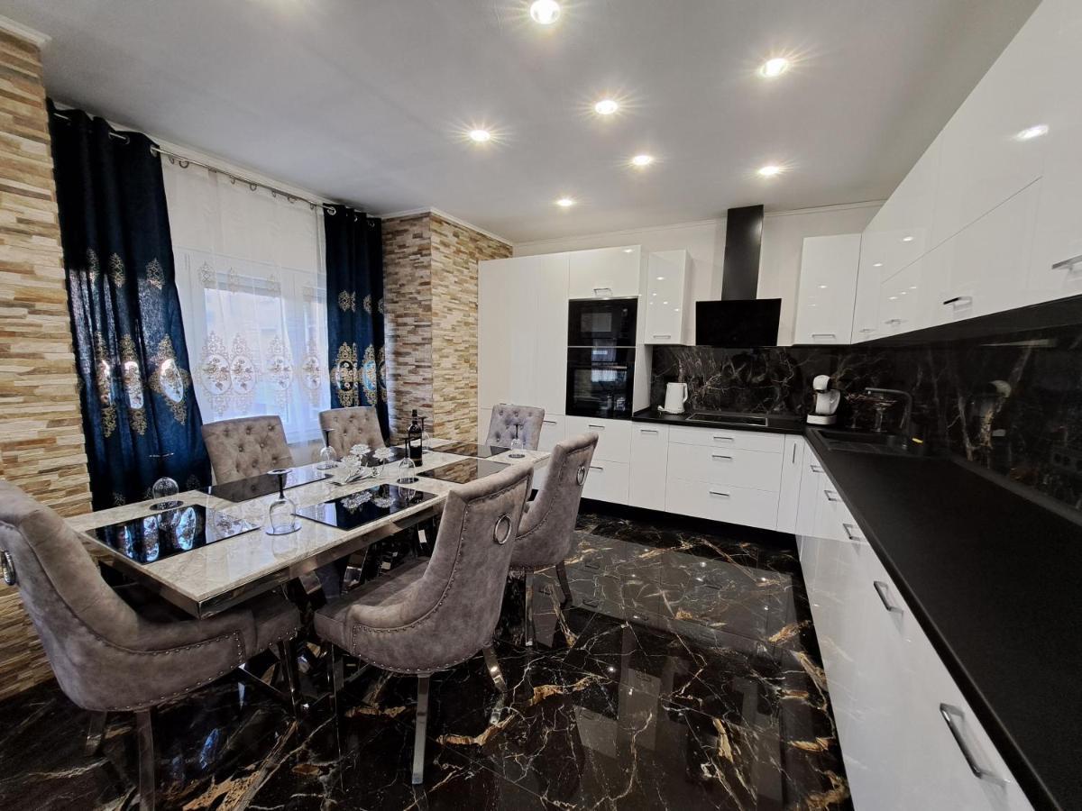 Apartment Monaco Риека Экстерьер фото